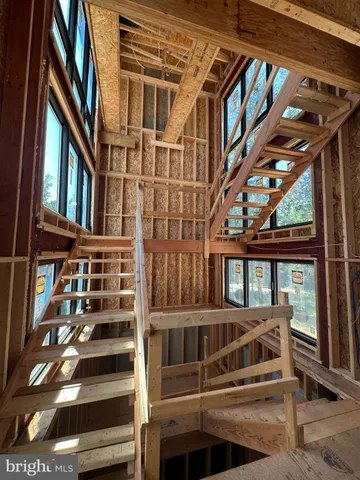 a view of entryway with a front door