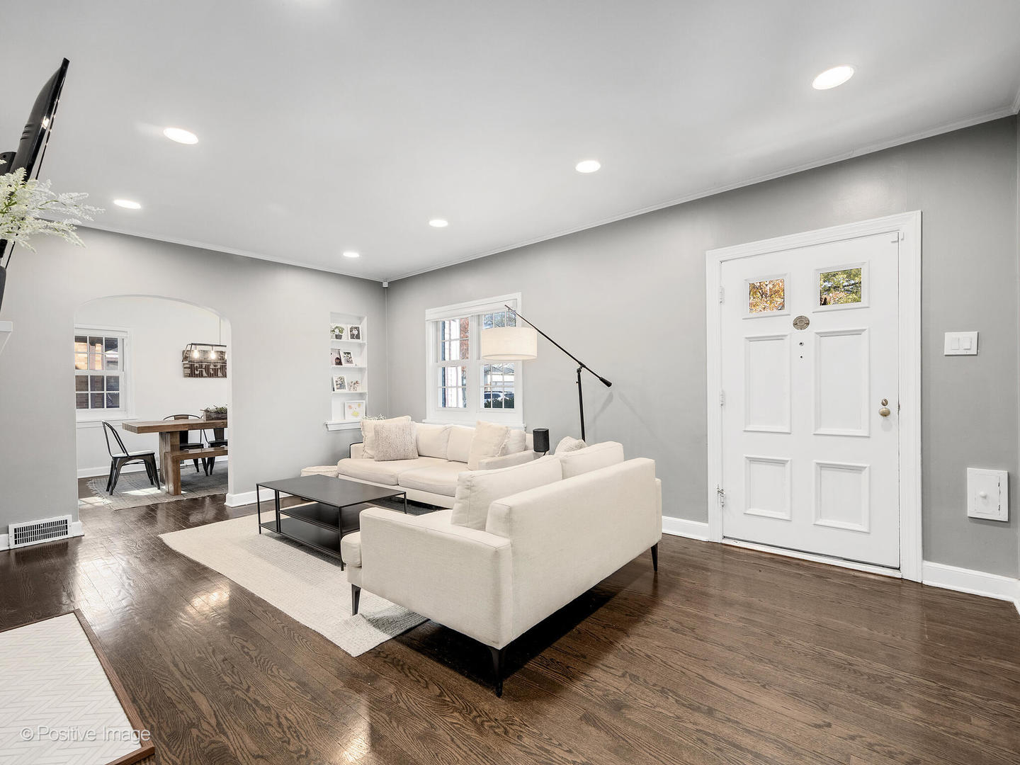 170 South Fairview Avenue Elmhurst, IL 60126 - Photo 3 of 37