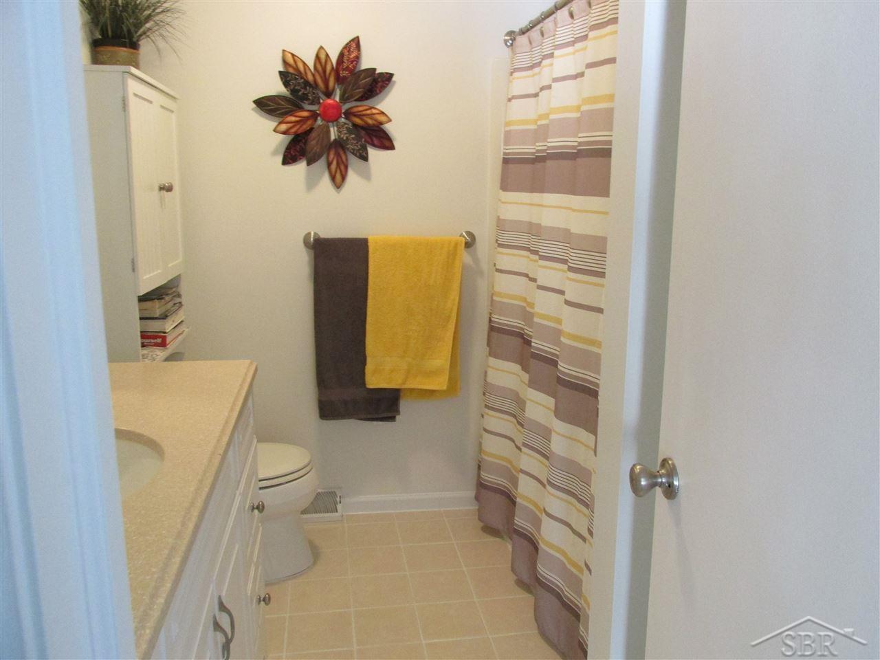 2920 Clayburn Road Saginaw, MI 48603 - Photo 9 of 25 UPDATED BATH