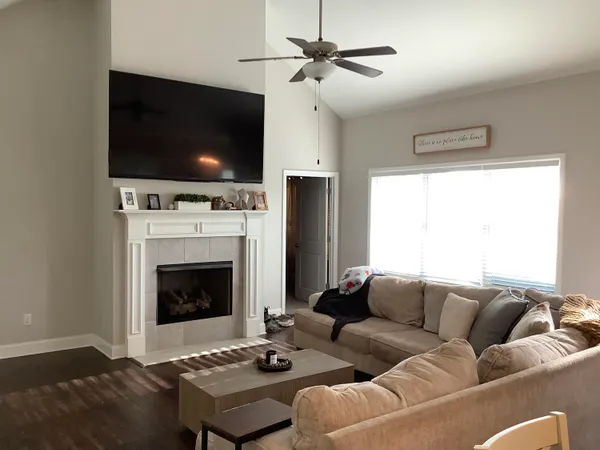 $440,000 | 6497 Frankfurt Road, Ooltewah, TN 37363