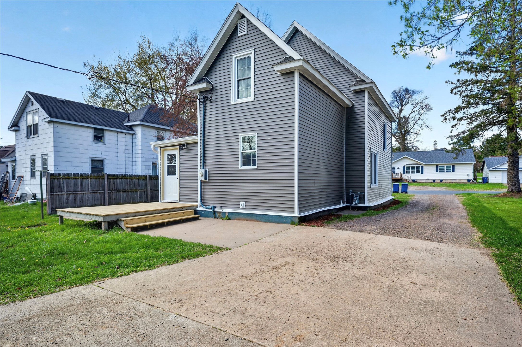 816 North Summit Street Spooner, WI 54801 - Photo 3 of 35