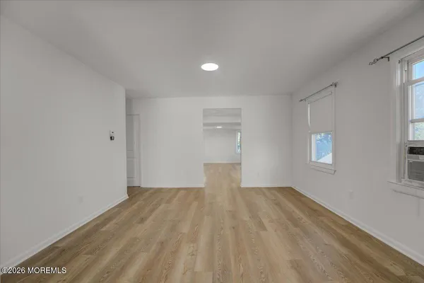 $3,300 | 201 Gatzmer Avenue, Unit UPSTAIRS, Jamesburg, NJ 08831