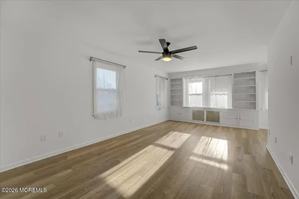 $3,300 | 201 Gatzmer Avenue, Unit UPSTAIRS, Jamesburg, NJ 08831