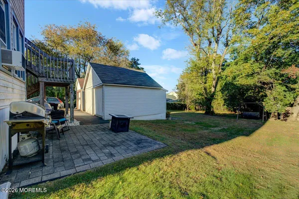 $3,300 | 201 Gatzmer Avenue, Unit UPSTAIRS, Jamesburg, NJ 08831