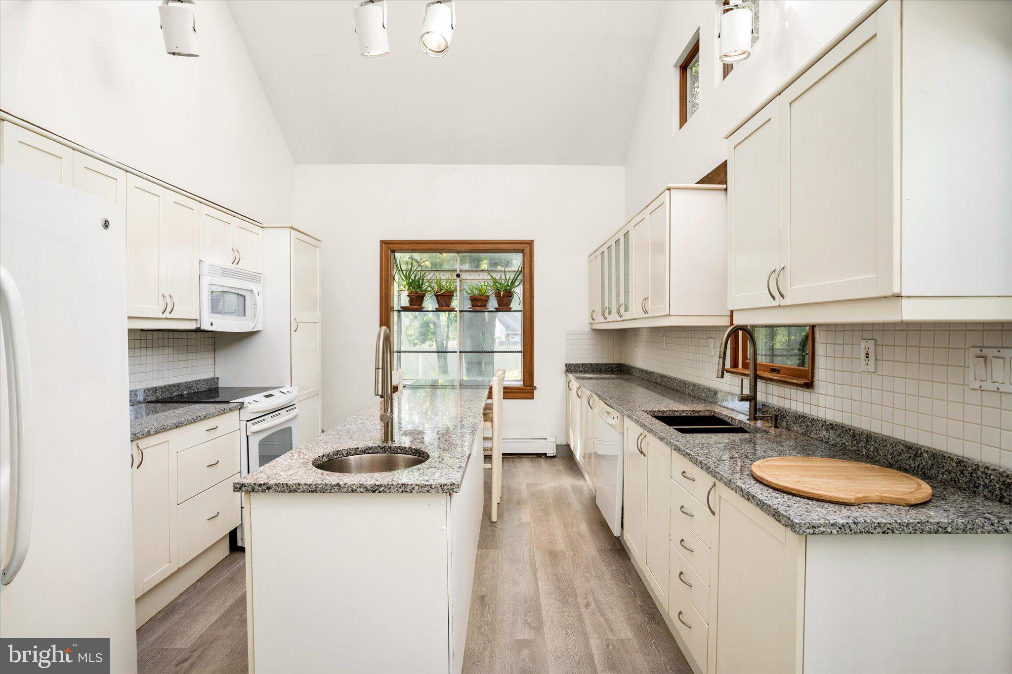 175 Cranbury Road West Windsor, NJ 08550 - Photo 24 of 63 Gallery Image 24