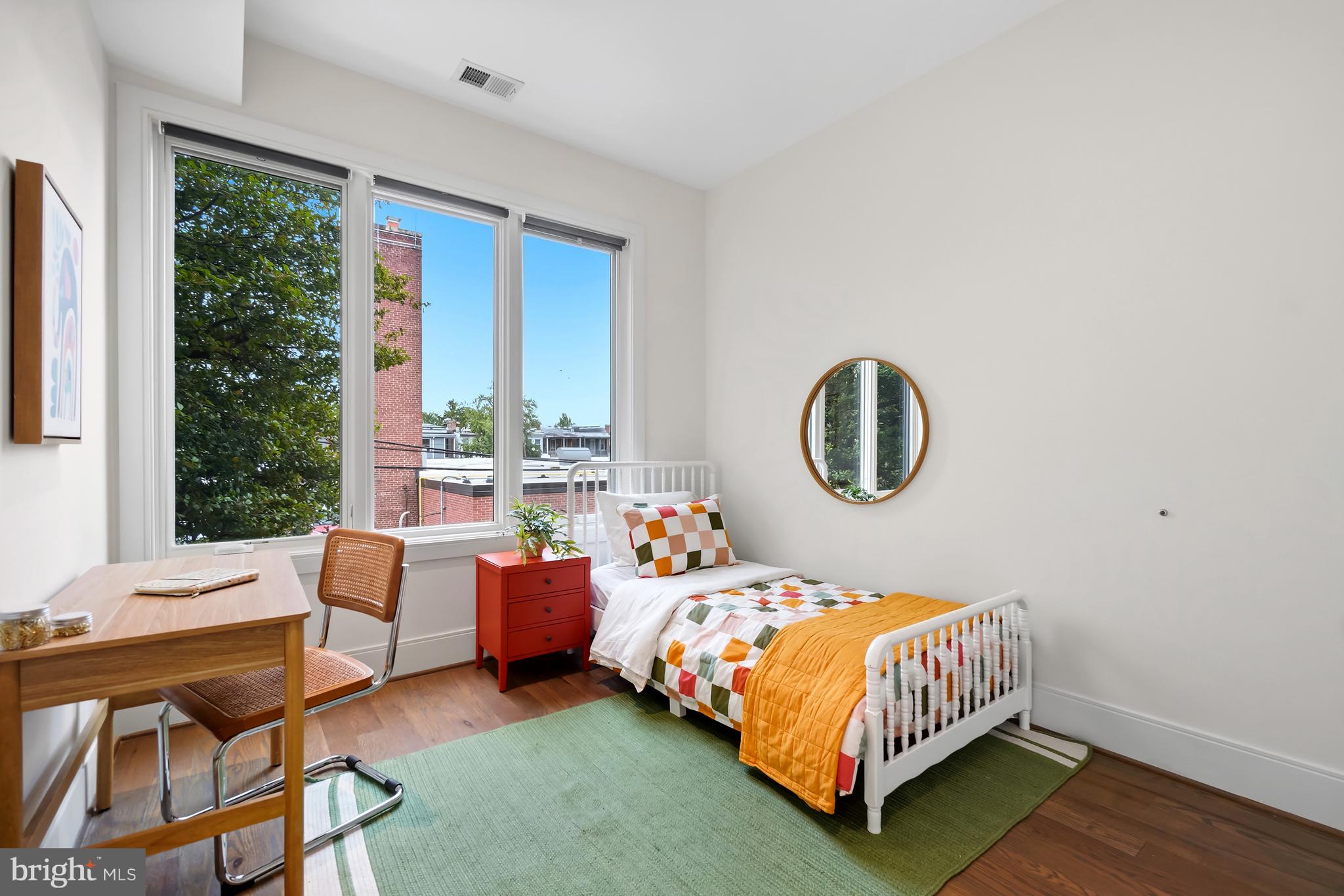 270 15th Street Southeast, Unit 202 Washington, DC 20003 - Photo 25 of 27
