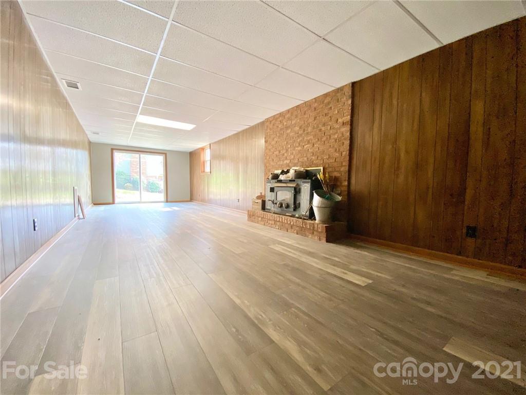 78 Cedar Road Hickory, NC 28601 - Photo 23 of 34 Gallery Image 23
