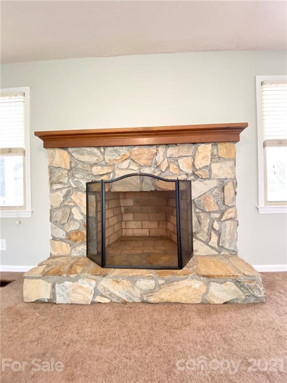 78 Cedar Road Hickory, NC 28601 - Photo 5 of 34 Gallery Image 5