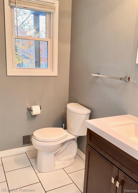 21410 Ruth Street Farmington Hills, MI 48336 - Photo 13 of 21