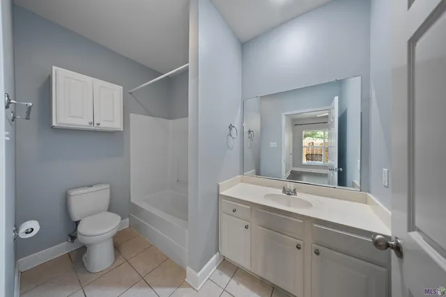 $1,600 | 5159 Etta Street, Unit 5A, Baton Rouge, LA 70820