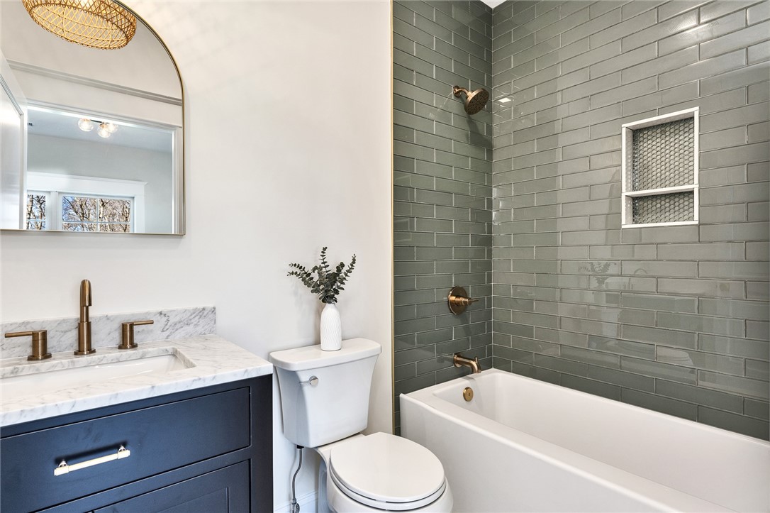 63 Forrest Lane Charlestown, RI 02813 - Photo 22 of 47 Private bath/Bedroom #1.