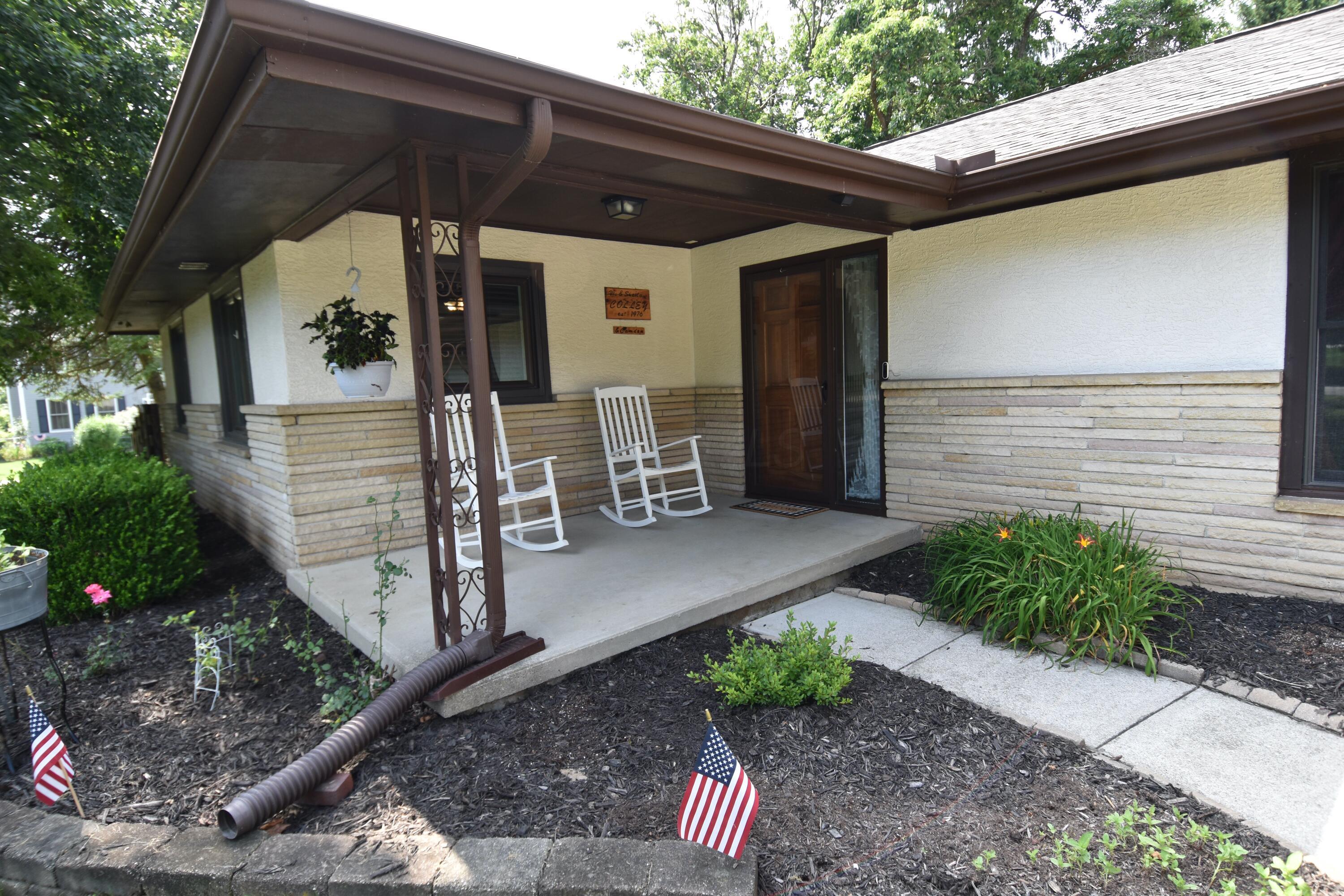15 Tow Path Road Granville, OH 43023 - Photo 1 of 79 Welcome Home!