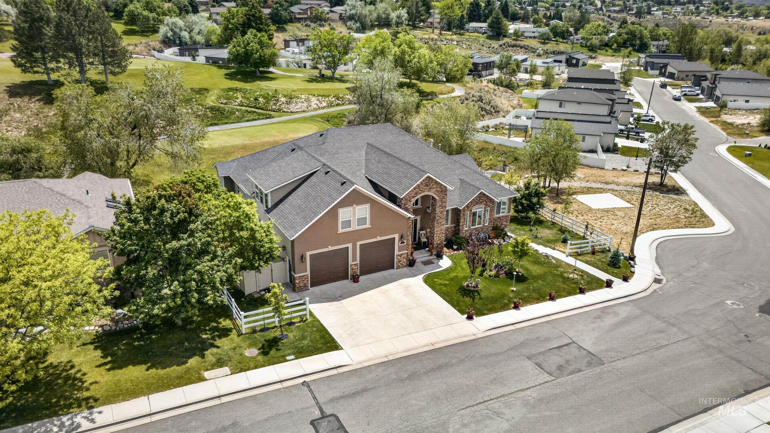 1600 Surprise Valley Road Pocatello, ID 83201 - Photo 2 of 50