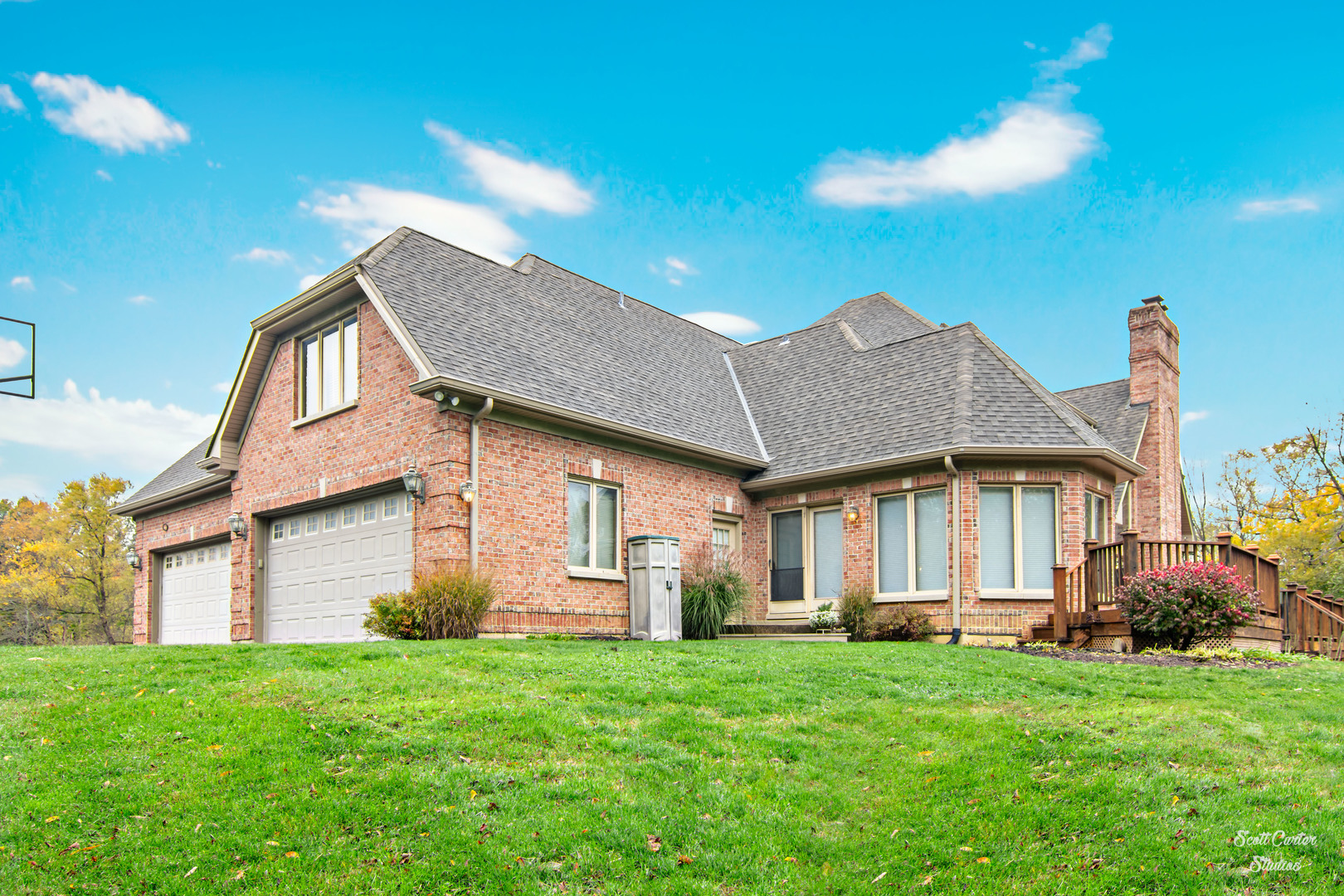 651 North Inverway Road Inverness, IL 60067 - Photo 2 of 57