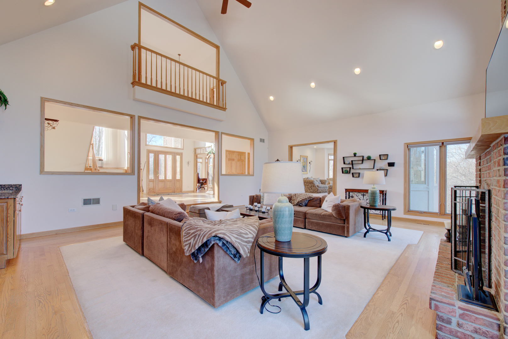 651 North Inverway Road Inverness, IL 60067 - Photo 12 of 57