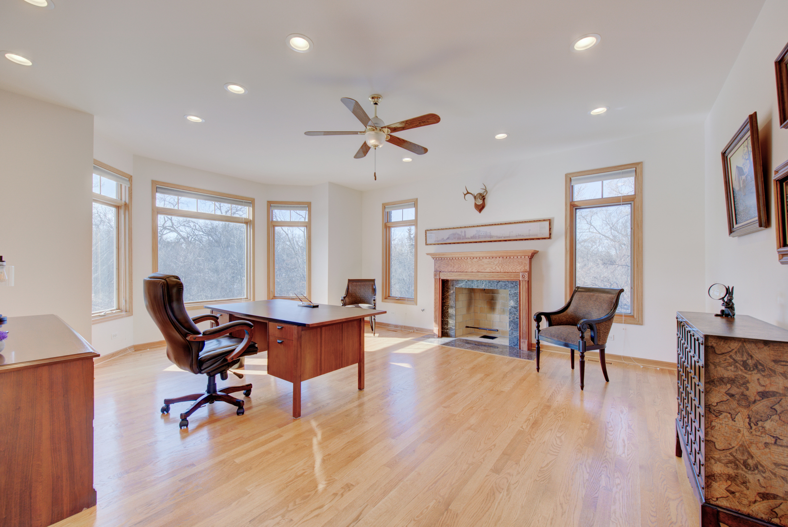 651 North Inverway Road Inverness, IL 60067 - Photo 17 of 57