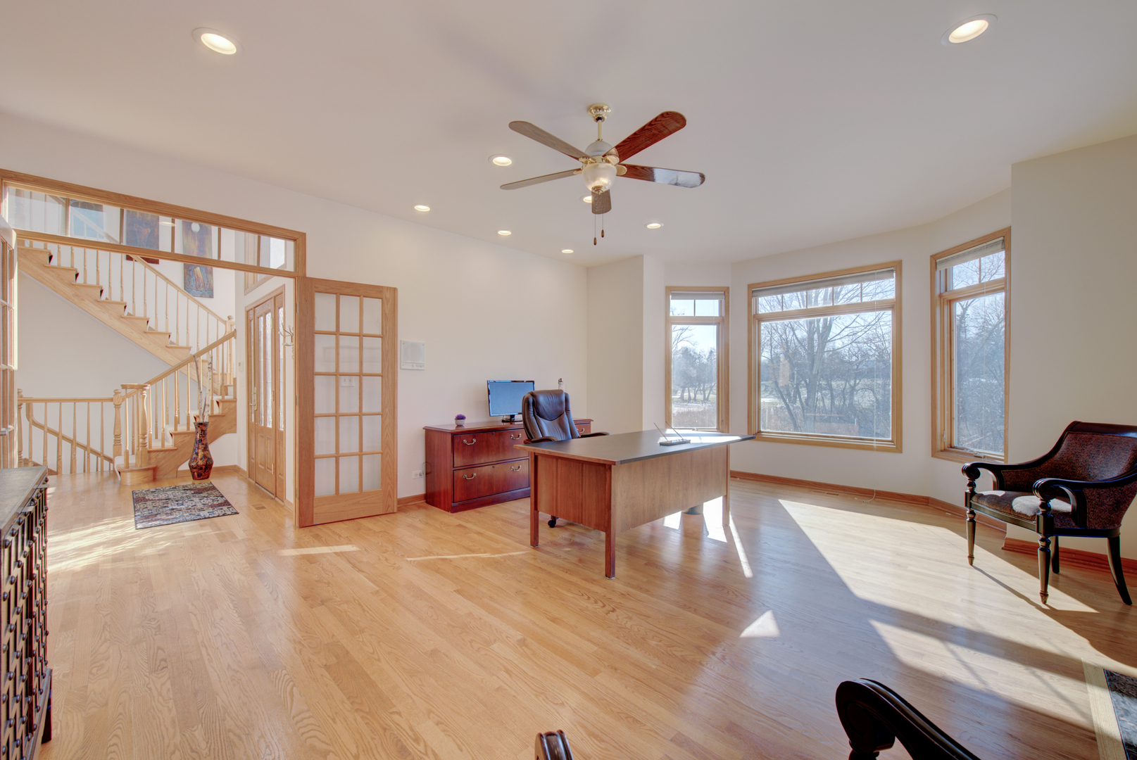 651 North Inverway Road Inverness, IL 60067 - Photo 18 of 57