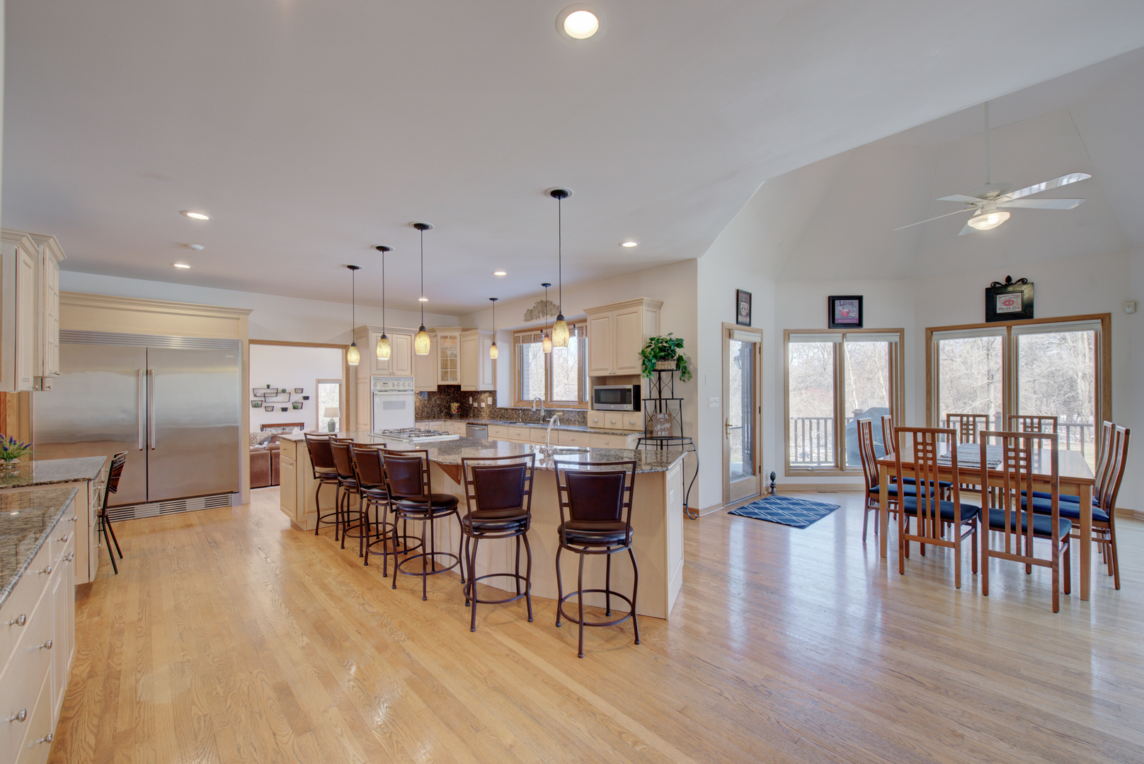 651 North Inverway Road Inverness, IL 60067 - Photo 23 of 57