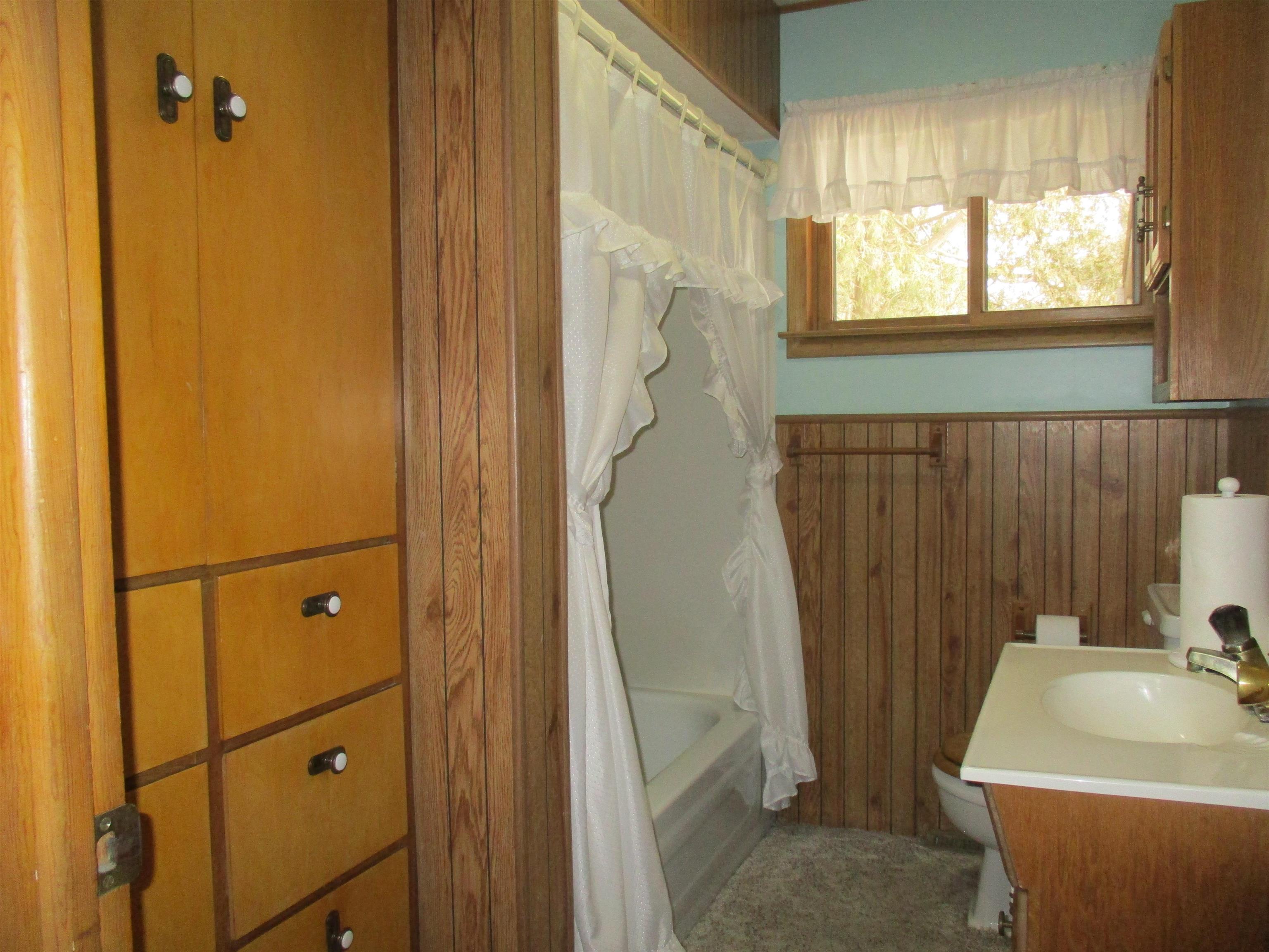 6976 North Smith Road Alma, MI 48801 - Photo 7 of 30 Gallery Image 7