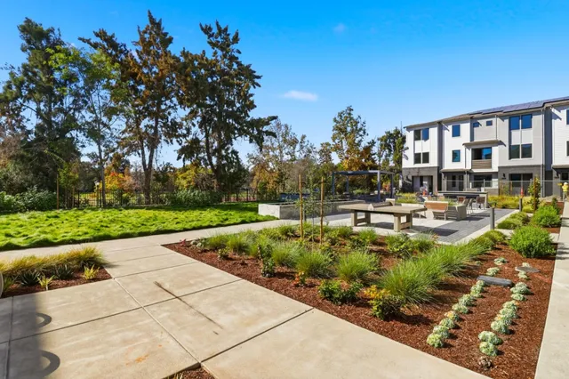 $1,988,000 | 2871 Josephine Lane, Palo Alto, CA 94303