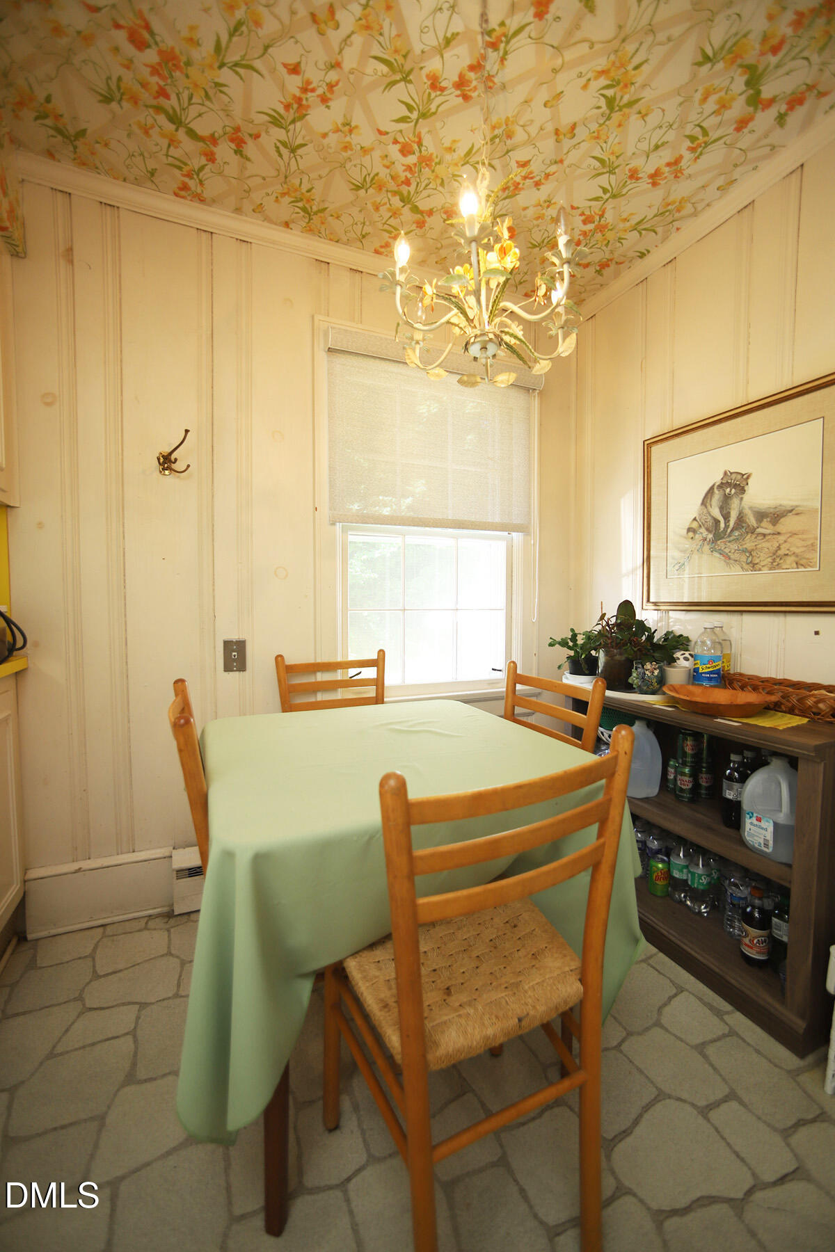 2601 York Road Raleigh, NC 27608 - Photo 8 of 24 a dining room with furniture and a window