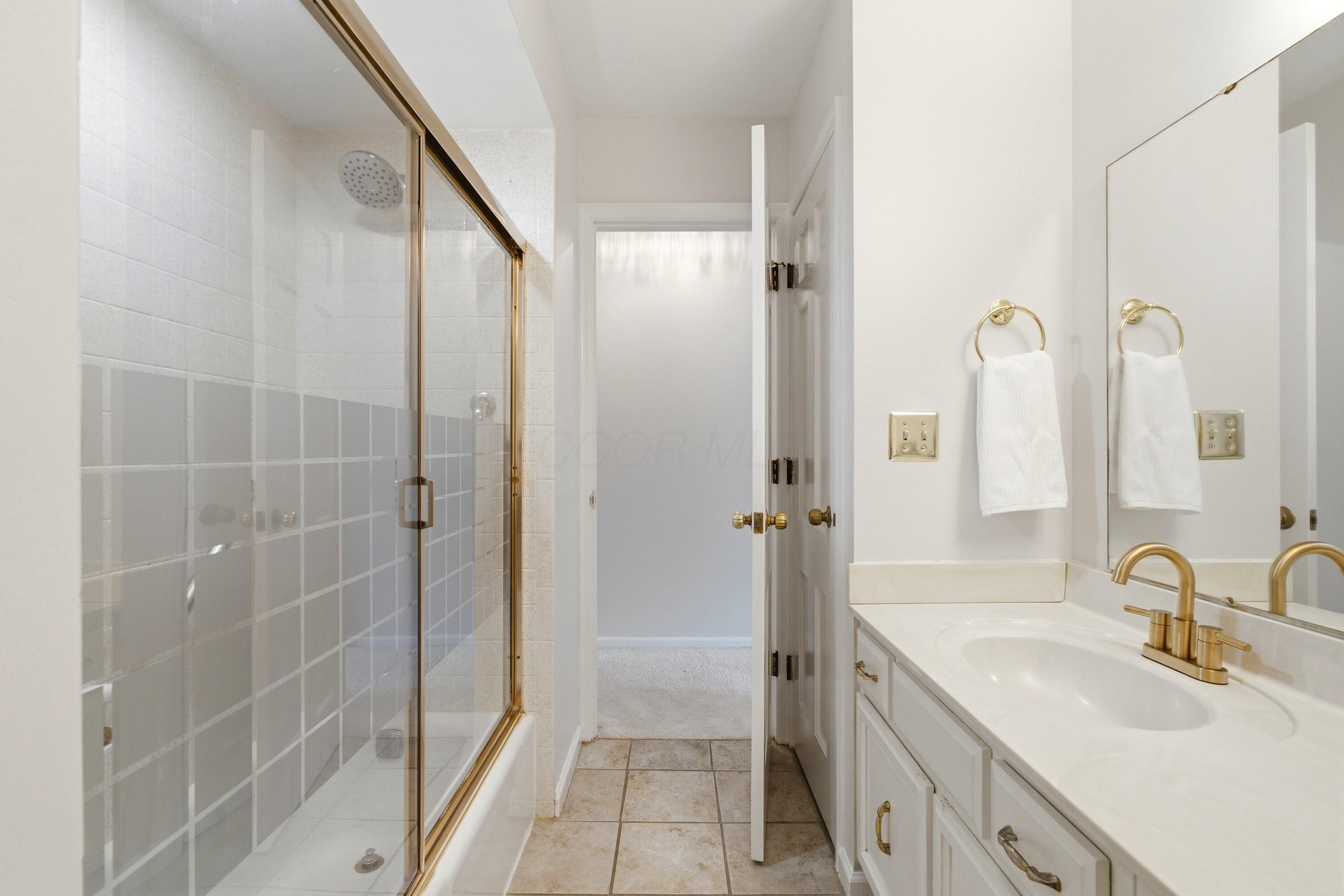 4171 Daventry Road Columbus, OH 43220 - Photo 40 of 64