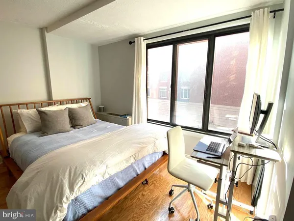 $1,900 | 1440 N Street Northwest, Unit 405, Washington, DC 20005