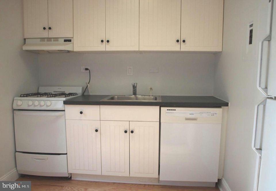 1440 N Street Northwest, Unit 405 Washington, DC 20005 - Photo 5 of 10