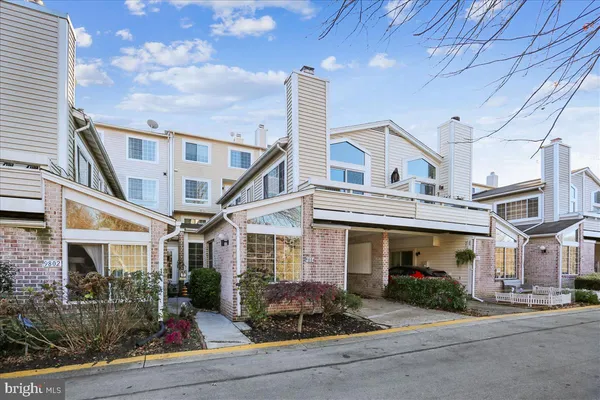 $2,750 | 9804 Islandside Drive, Gaithersburg, MD 20886