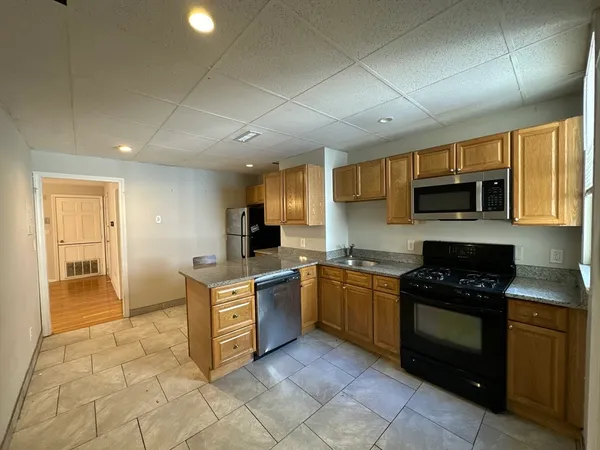 $3,800 | 604 Dorchester Avenue, Unit 2, Boston, MA 02127