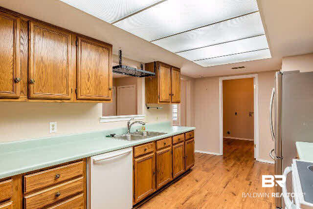 507 West Ariel Avenue Foley, AL 36535 - Photo 9 of 22