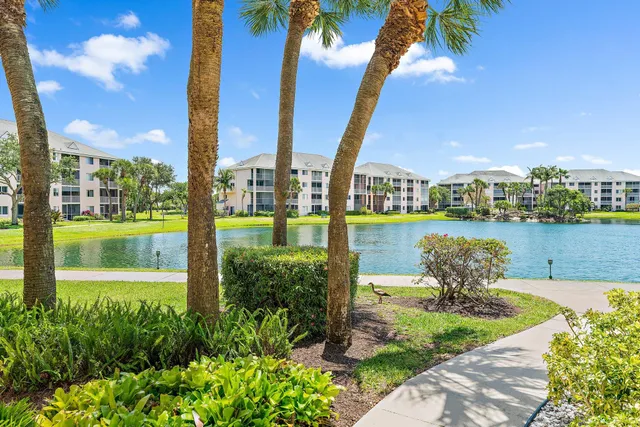 $2,400 | 353 Highway 1, Unit A105, Jupiter, FL 33477