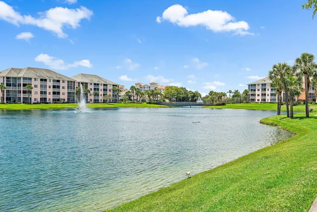 $2,400 | 353 Highway 1, Unit A105, Jupiter, FL 33477