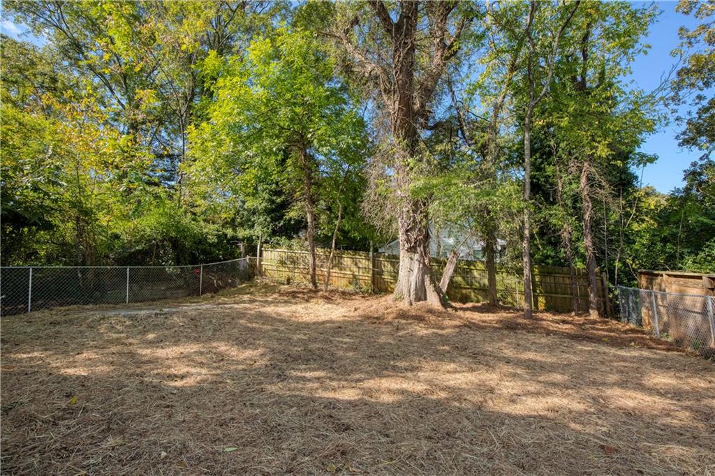 1015 Sims Street Southwest Atlanta, GA 30310 - Photo 36 of 41