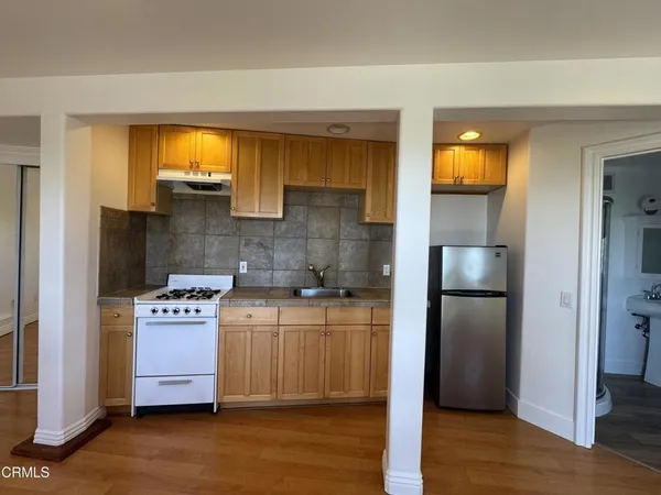 $2,150 | 546 Mint Lane, Unit B, Ventura, CA 93001