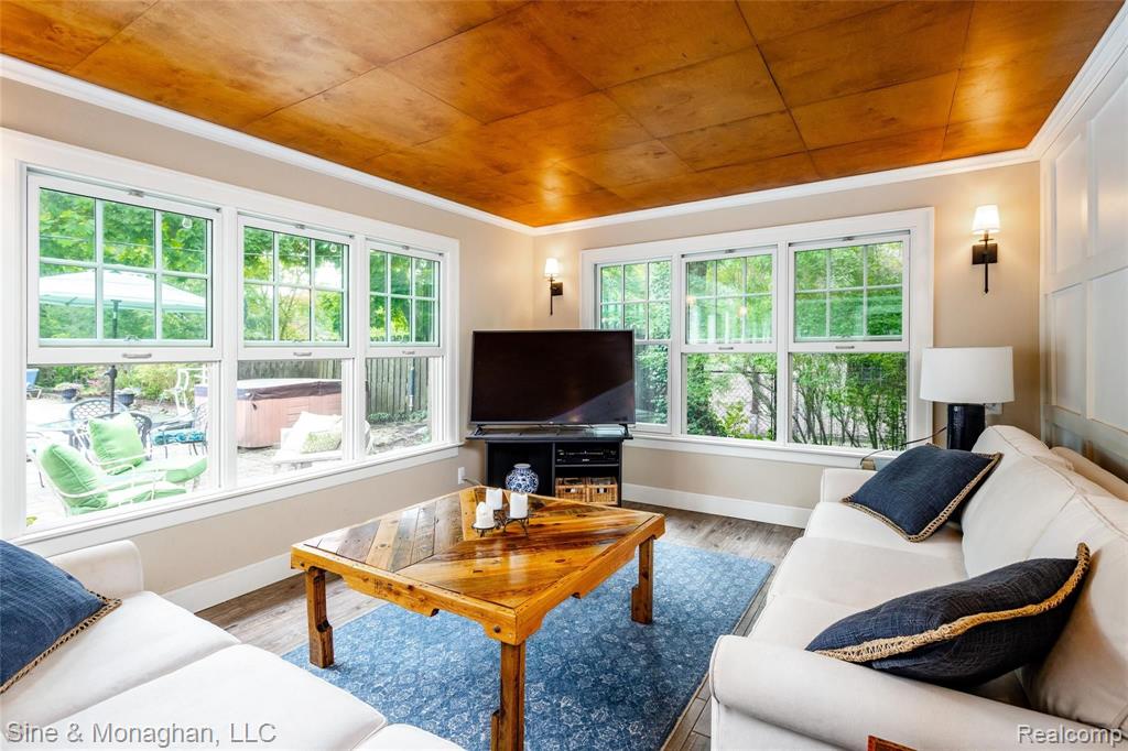 1114 Berkshire Road Grosse Pointe Park, MI 48230 - Photo 18 of 49
