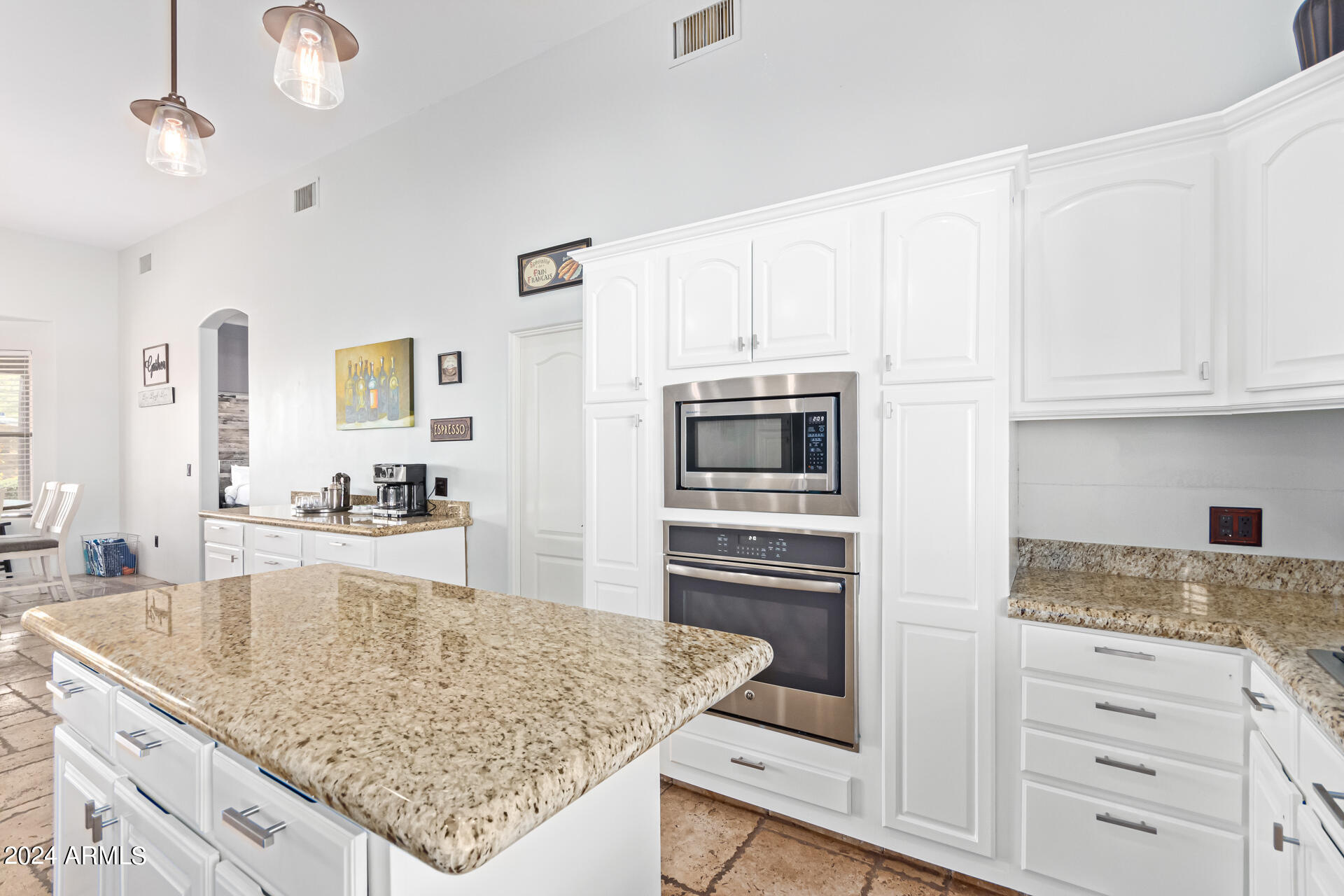 2731 West Desert Ranch Road Phoenix, AZ 85086 - Photo 12 of 84 17 - Desert Ranch