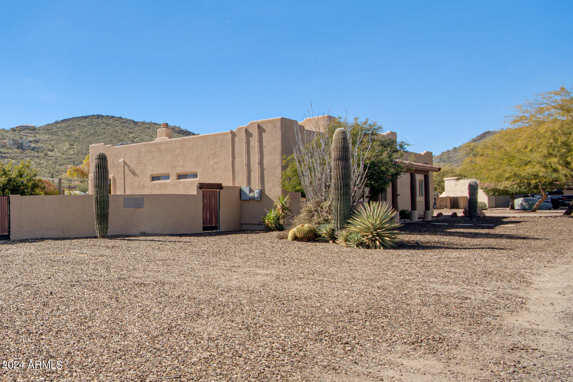 02 - Desert Ranch