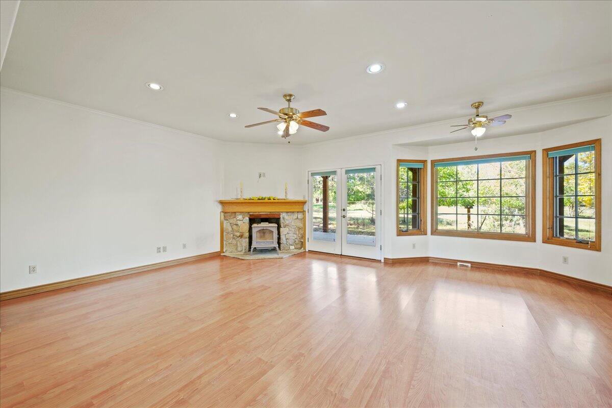 912 Marmot Drive Ridgway, CO 81432 - Photo 13 of 39 Great Room