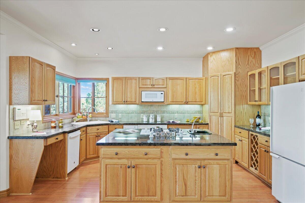 912 Marmot Drive Ridgway, CO 81432 - Photo 7 of 39 Kitchen