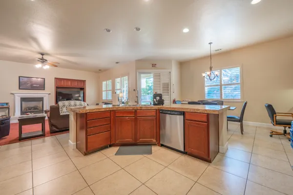 $609,900 | 723 Woodacre Drive, Redding, CA 96002