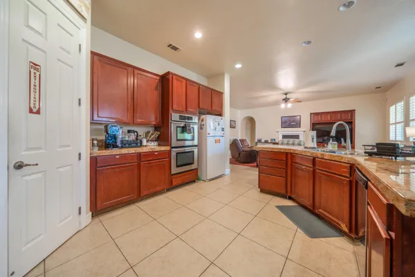 $609,900 | 723 Woodacre Drive, Redding, CA 96002