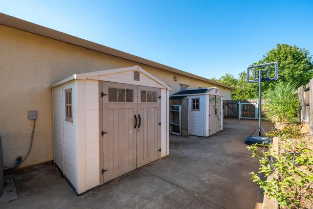 $629,900 | 723 Woodacre Drive, Redding, CA 96002