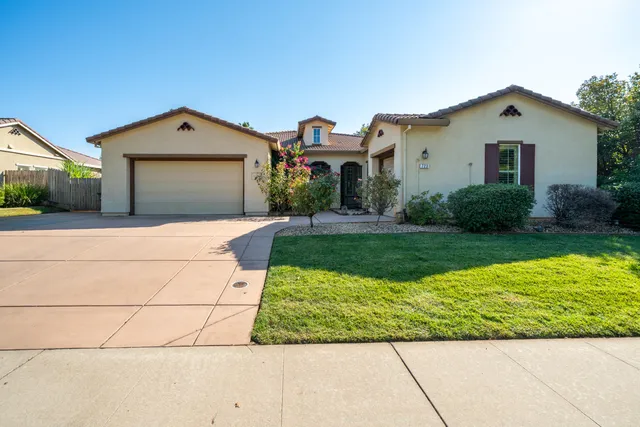 $629,900 | 723 Woodacre Drive, Redding, CA 96002