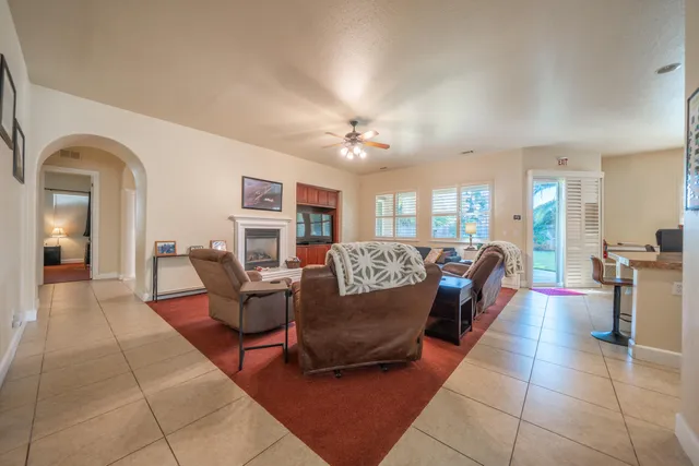 $629,900 | 723 Woodacre Drive, Redding, CA 96002