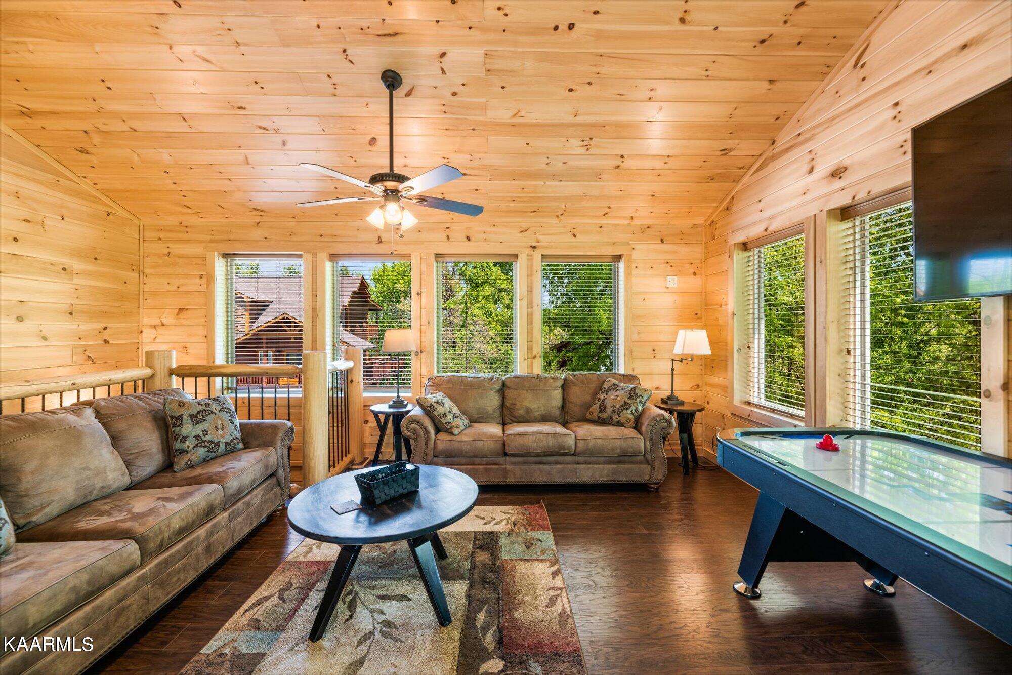 220 Alpine Mountain Way Pigeon Forge, TN 37863 - Photo 17 of 30 17-220-Alpine-Mountain-Way-Pigeon-Forge-