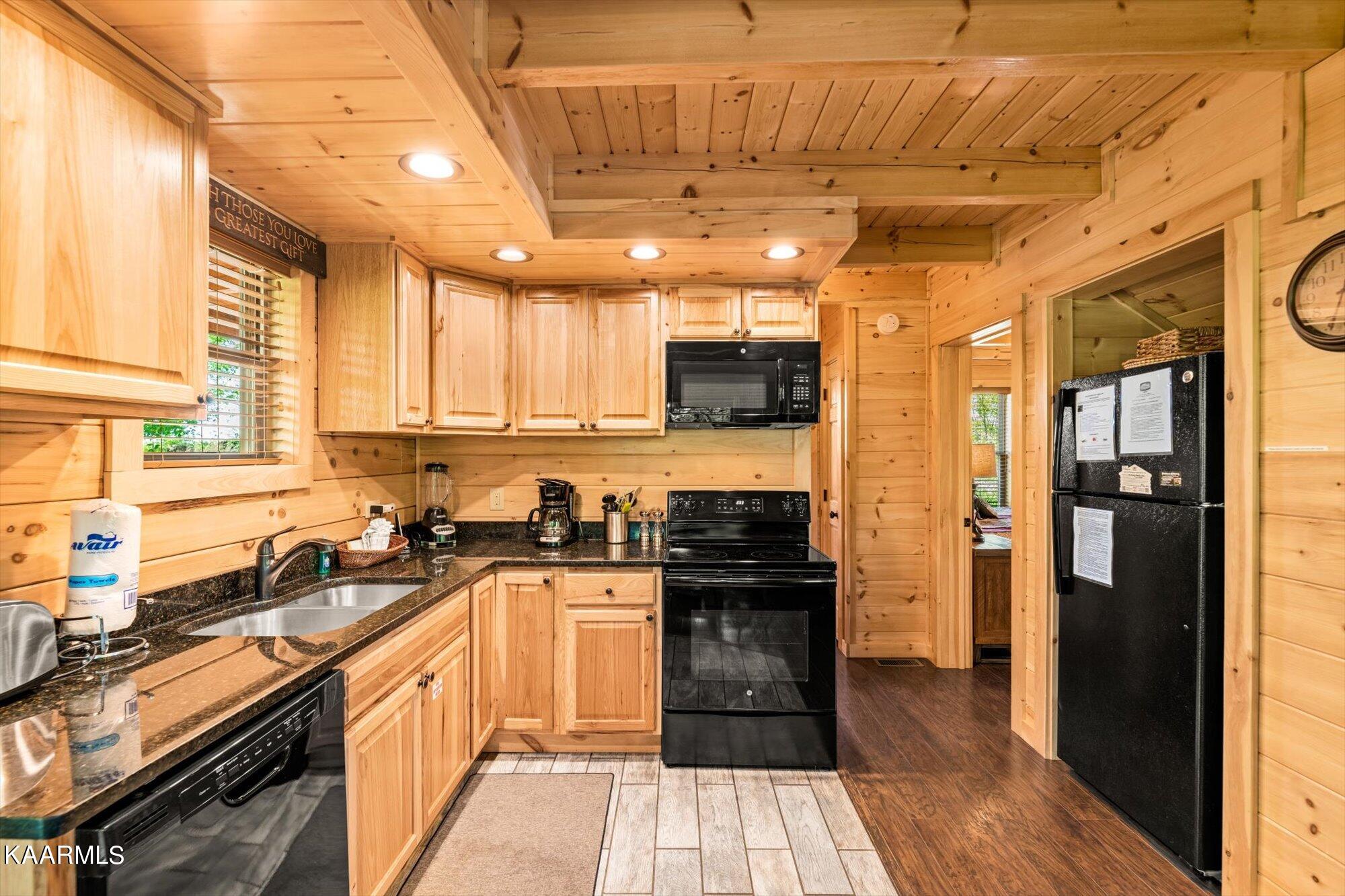 220 Alpine Mountain Way Pigeon Forge, TN 37863 - Photo 9 of 30 09-220-Alpine-Mountain-Way-Pigeon-Forge-