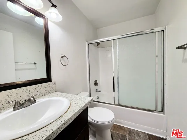 $2,550 | 639 North Alexandria Avenue, Unit 7, Los Angeles, CA 90004