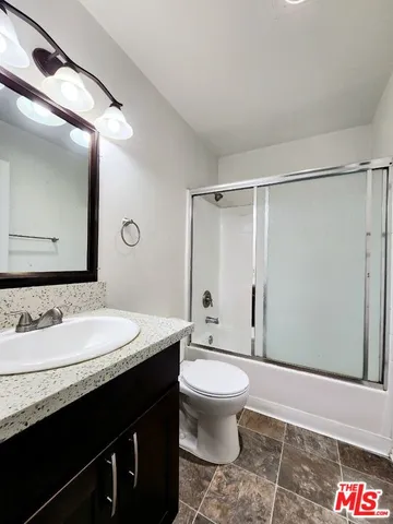 $2,550 | 639 North Alexandria Avenue, Unit 7, Los Angeles, CA 90004