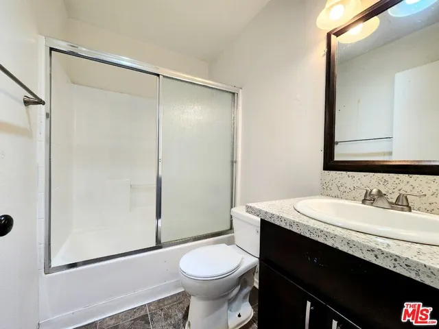 $2,550 | 639 North Alexandria Avenue, Unit 7, Los Angeles, CA 90004